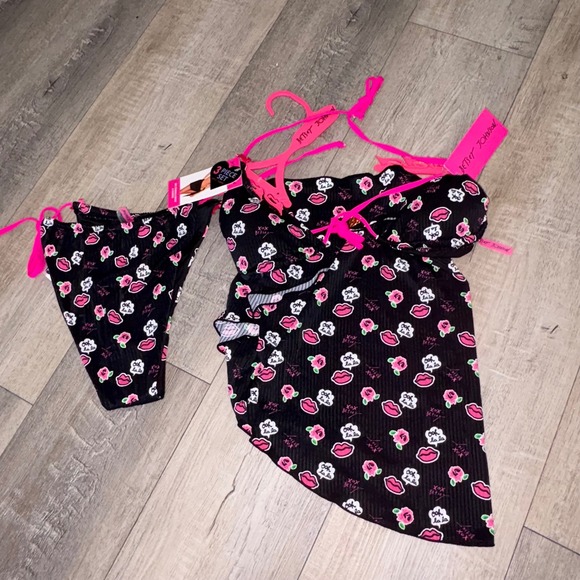 Betsey Johnson black pink 3 piece bikini set coverup sarong and top and bottoms - Picture 2 of 14